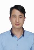 李育中
